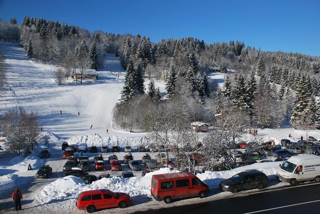 Apartmány Base Camp Železná Ruda Exterior foto